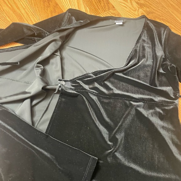 Vintage 90s Black 3/4 Sleeve Velour/Velvet Wrap Dress VTG Nomadic Traders LBD - Picture 4 of 6